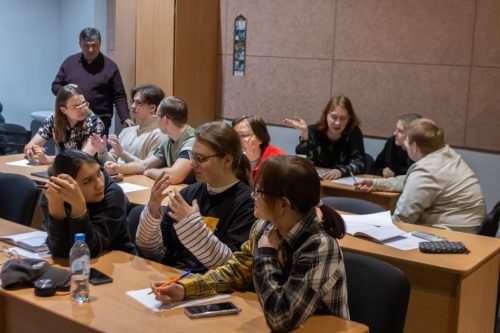 Режиссура документального и игрового кино: два взгляда на реальность